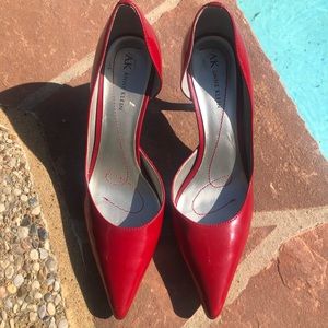 Anne Klein red patent leather heels, 8M